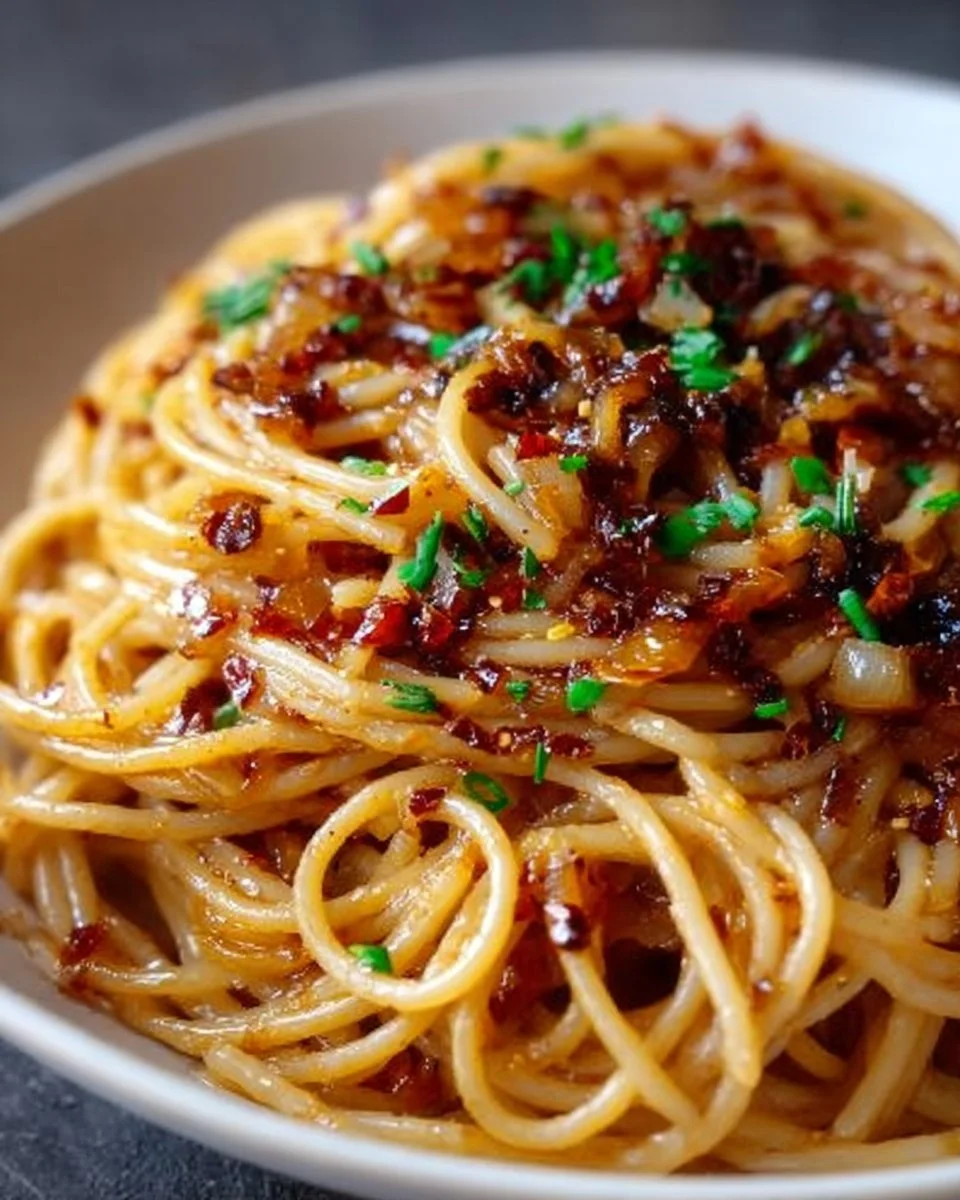 Caramelized Onion Pasta with Chili Oil: A Sweet and Spicy Flavor Bomb