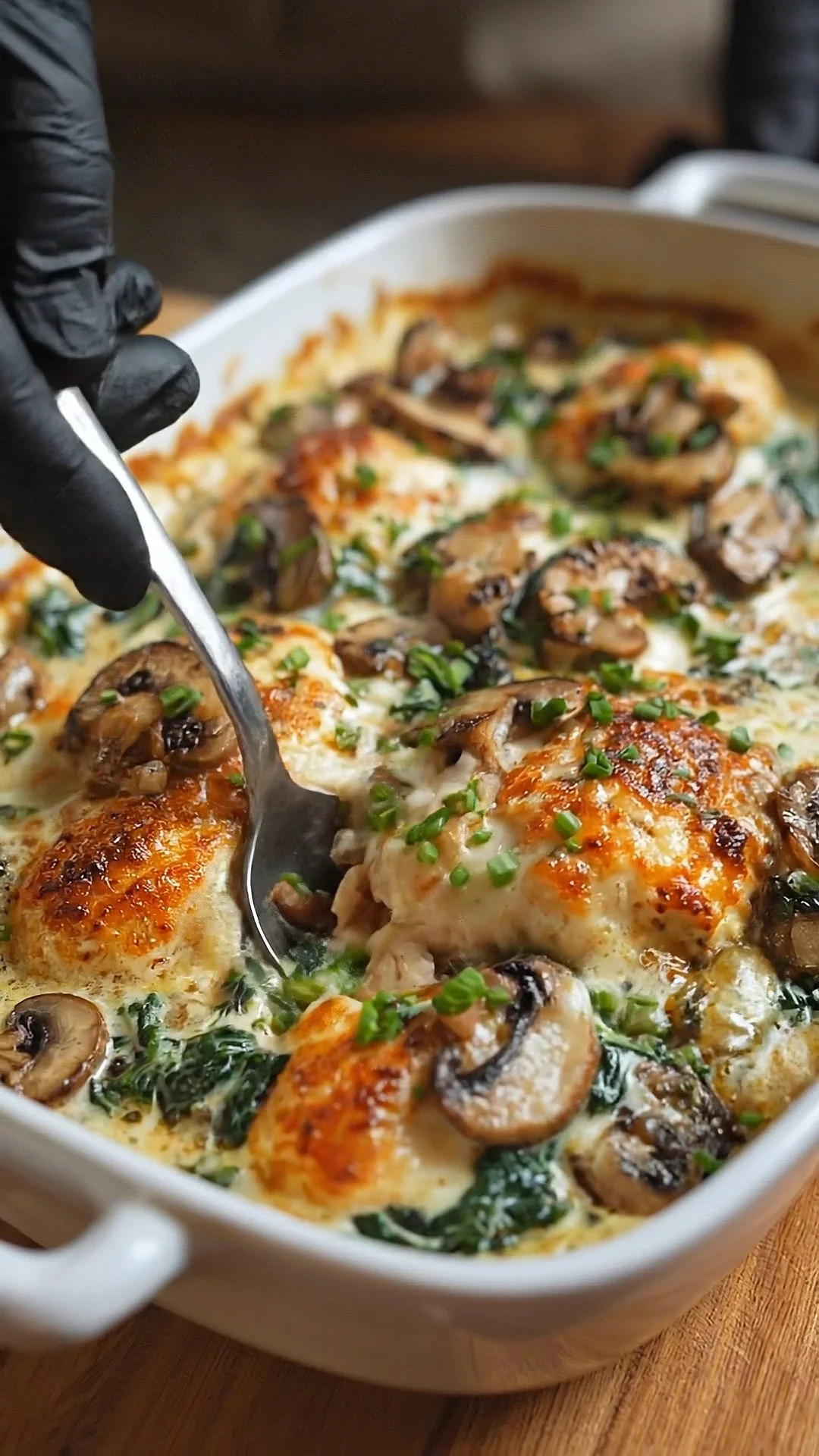 Easy Low-Carb Chicken Spinach Mushroom Bake